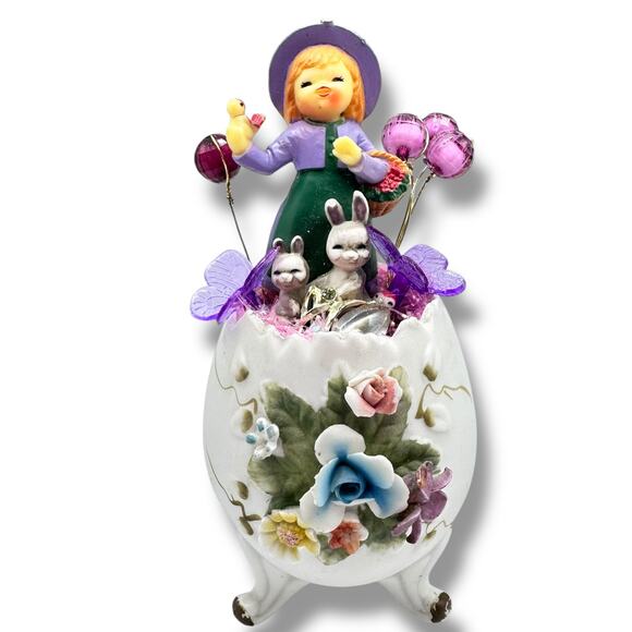 Spring Easter Assemblage Holiday Decorative Figurine - kitschy - Picture 1 of 5